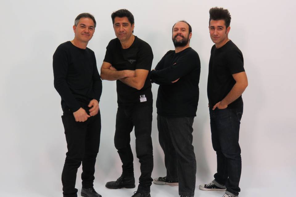 Posando
