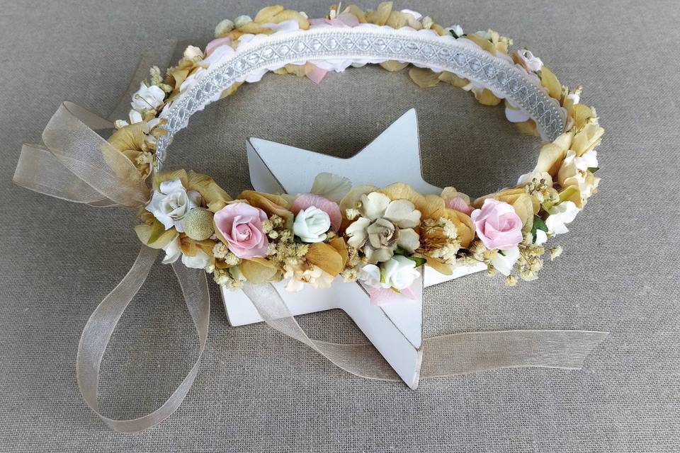 Diadema de invitada