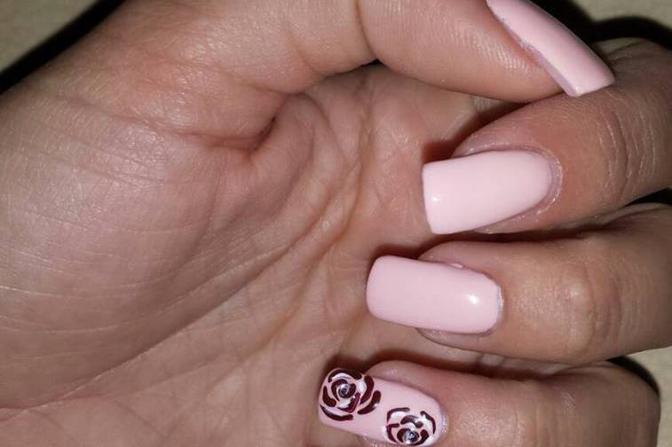 Manicura en rosa