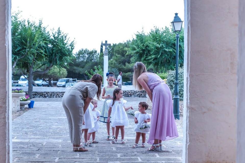 Niños en la ceremonia