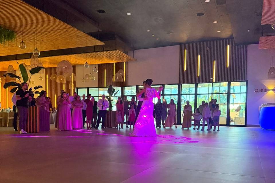 Baile