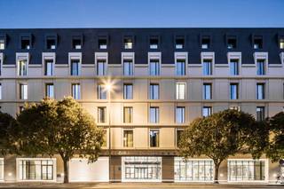 Hotel Giralda Center