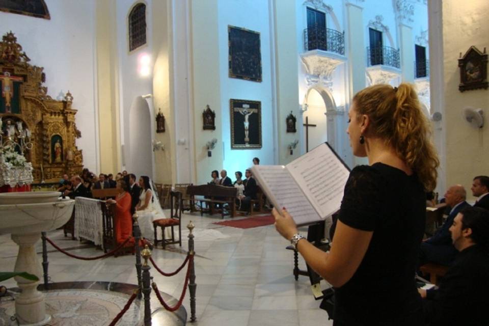 Dirigiendo la coral polifónica