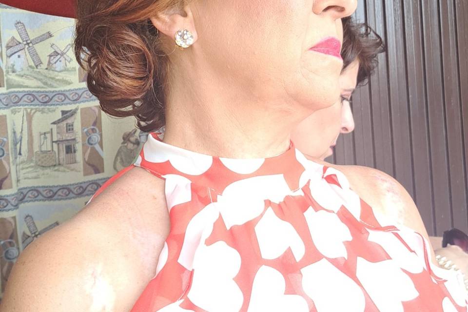 Peinado y maquillaje