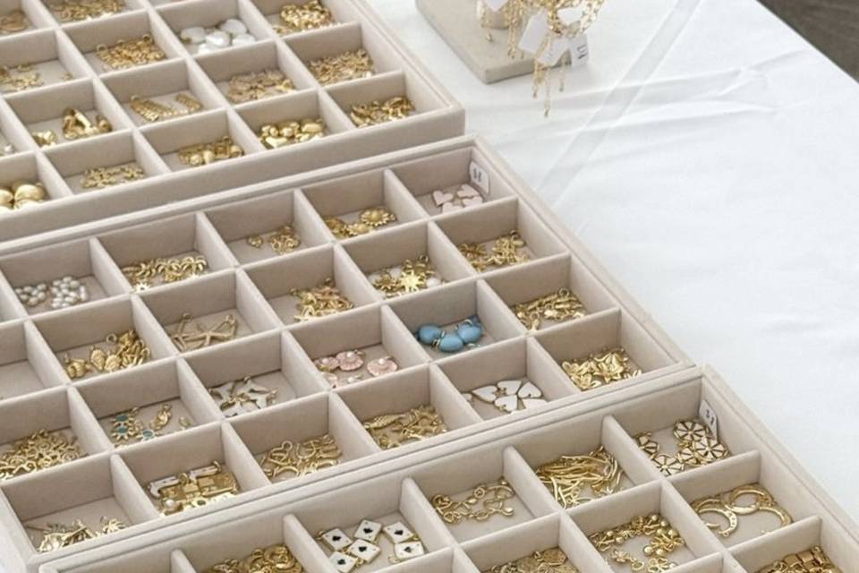 The gift bar