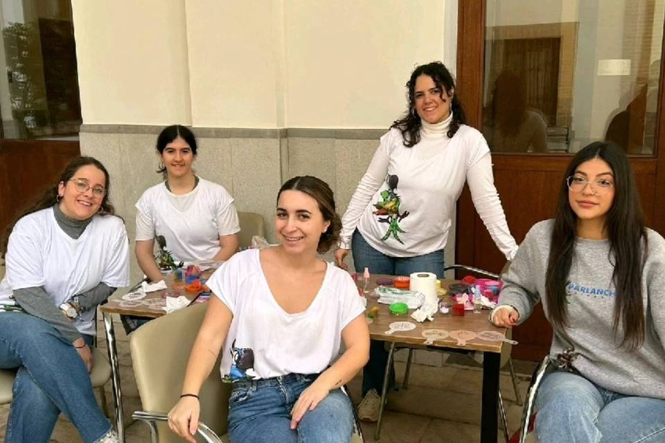 MONITORES MOLONES
