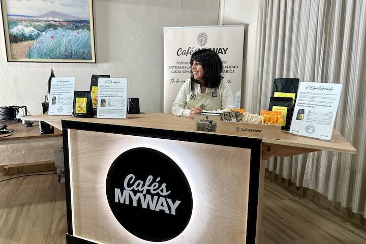 Cafés MyWay - Lidia en barra