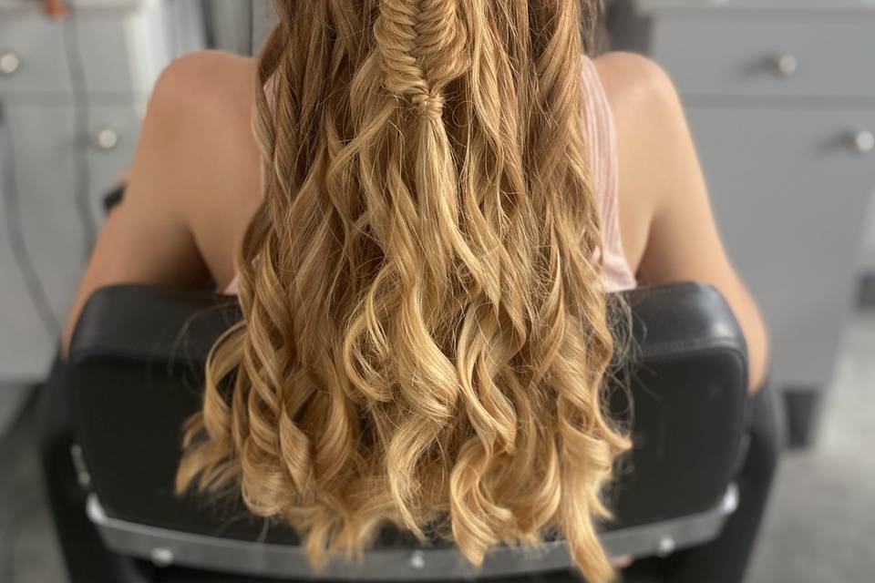 Semirecogido trenza espiga