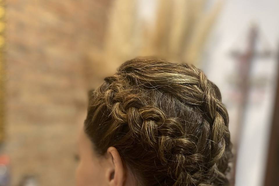 Recogido trenza invertida
