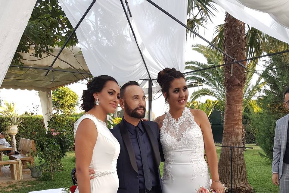 Las novias junto a albarrán