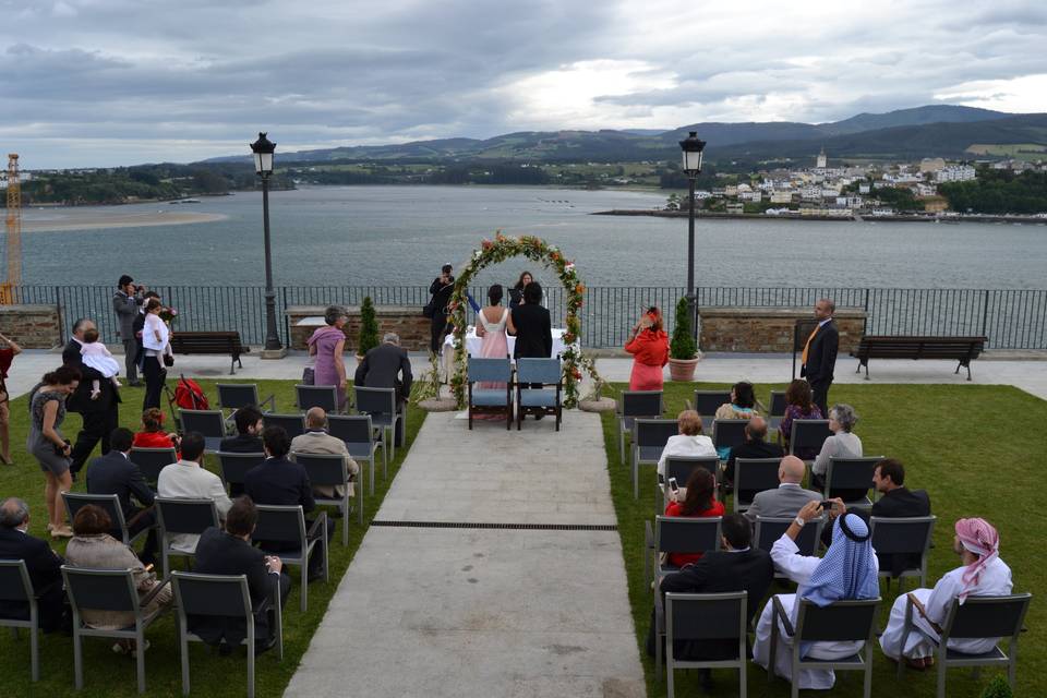 Ceremonia civil en terraza