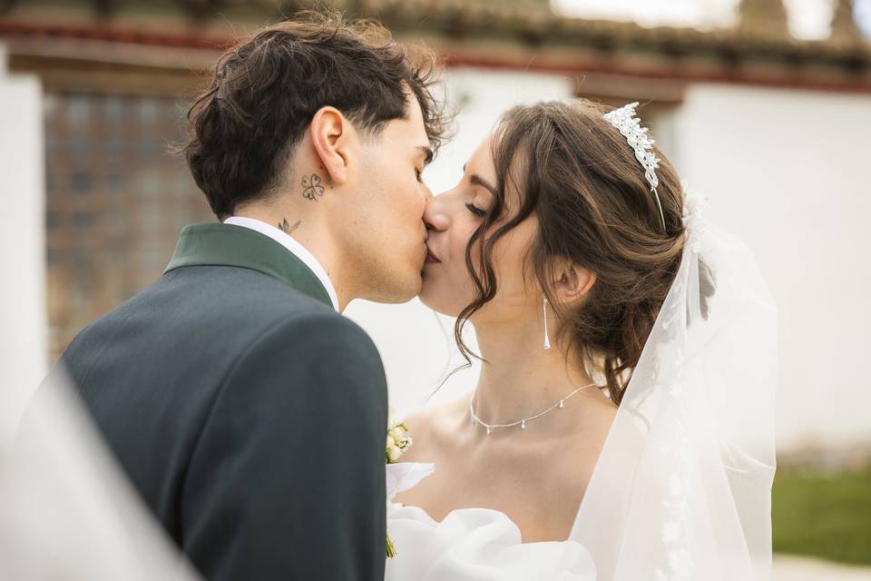 A Través del Prisma