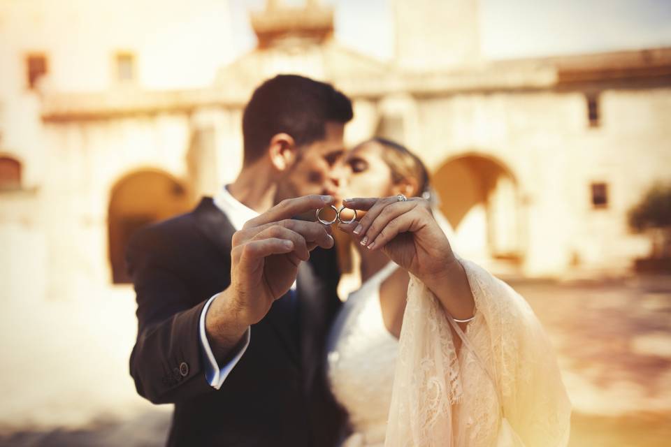 Novios a la salida de la iglesia