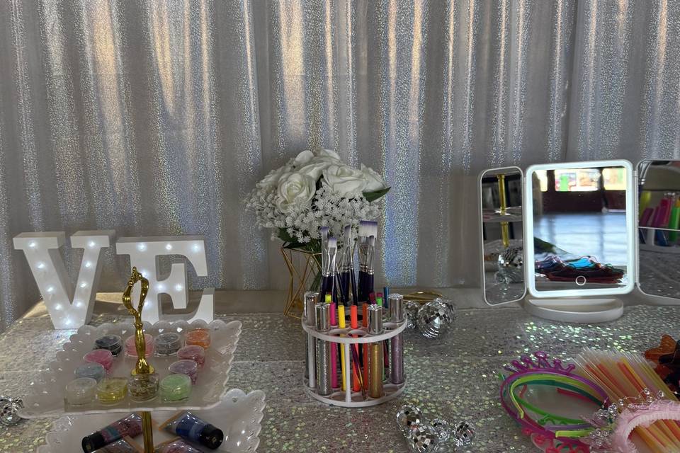 Glitter bar