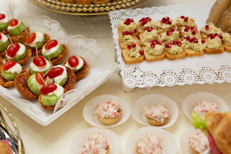 Canapés varios