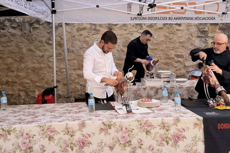 Corte de jamón benéfico
