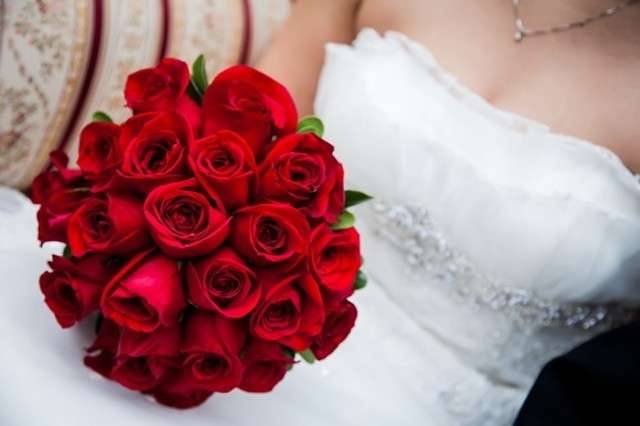 Ramo bouquet de rosas rojas