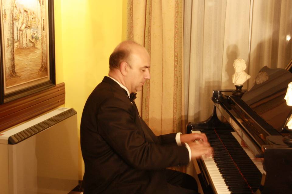 Alberto Sánchez (pianista)