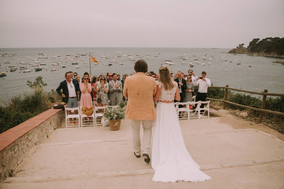 Entrada de la novia a la ceremonia