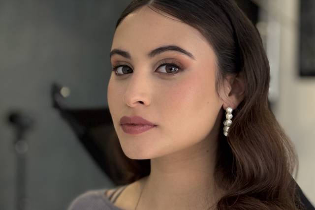 Maquillaje y peinado de novia