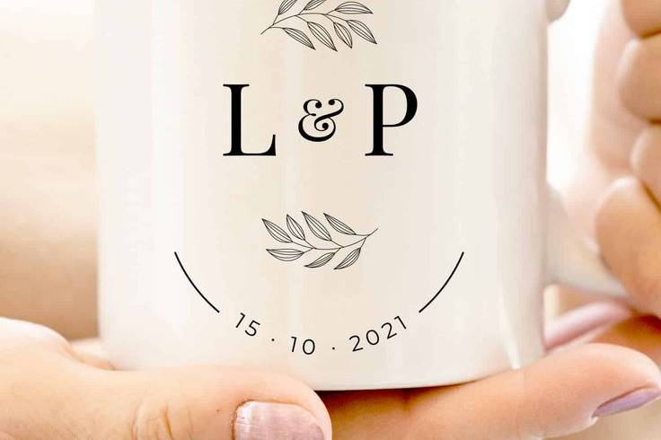 Taza con iniciales
