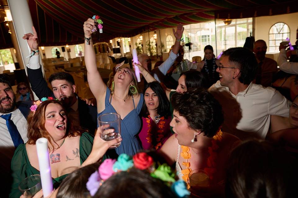 Fiesta con la pista completa