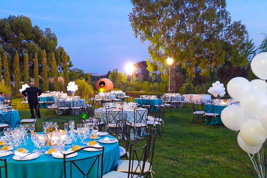 Cena en el jardín