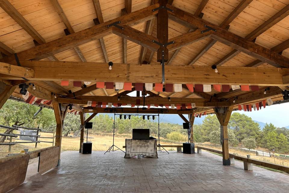 La fiesta en en la pérgola