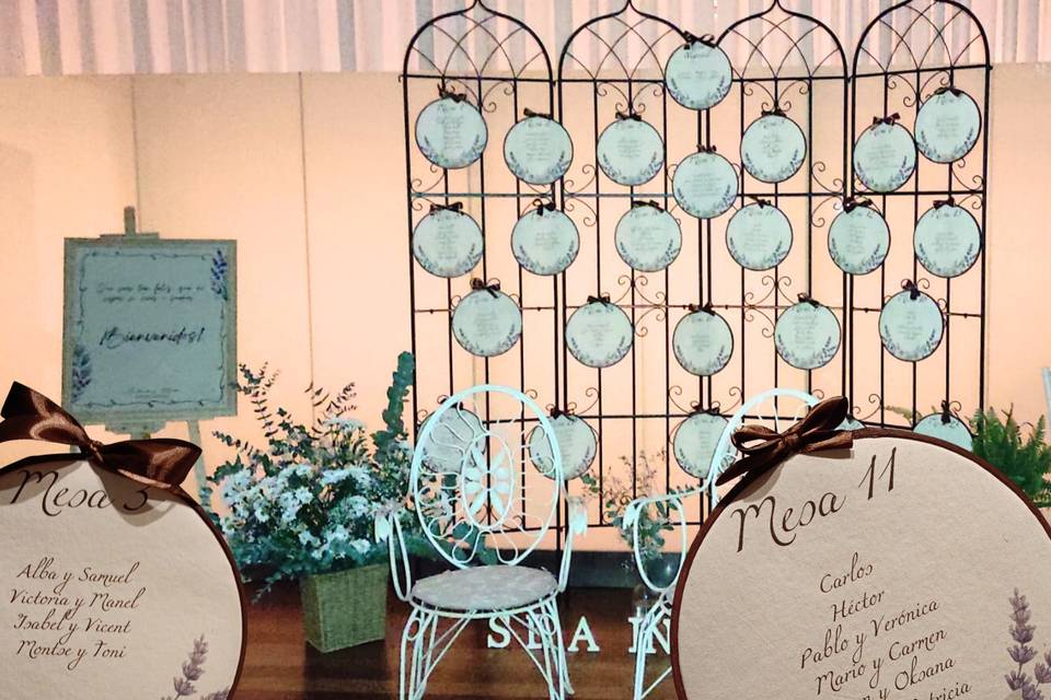 Boda A&E- seating bastidor