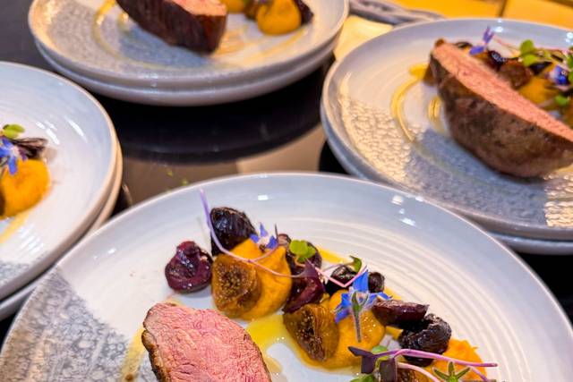 Pechuga de pato asada