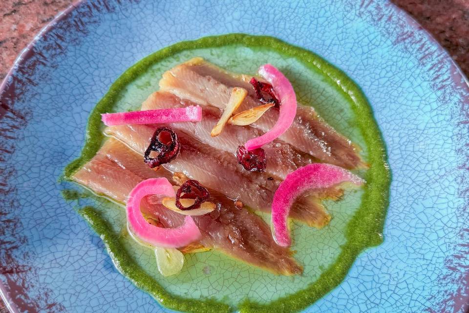Sardinas ahumado, pesto