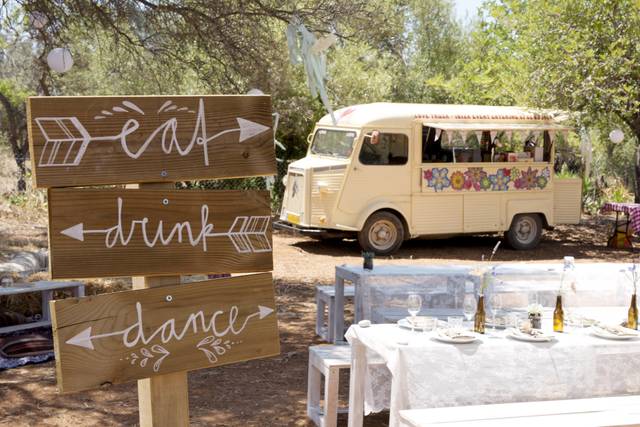 Flying pig Ibiza