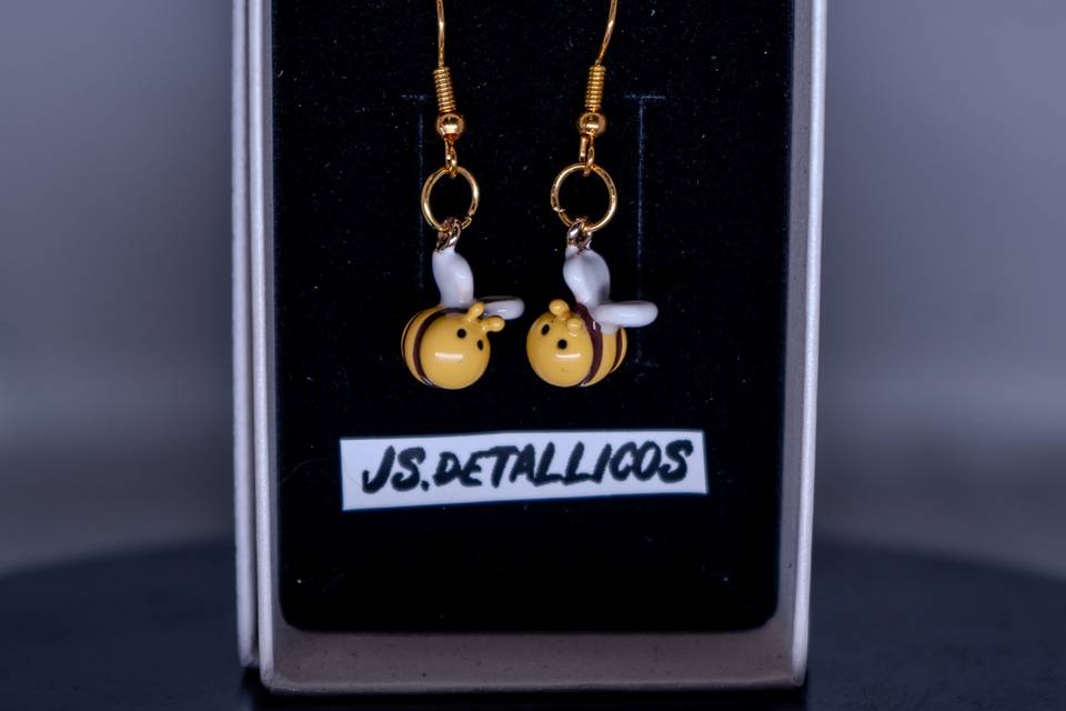 Pendientes abeja