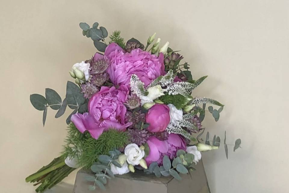 Ramo de novia de peonias