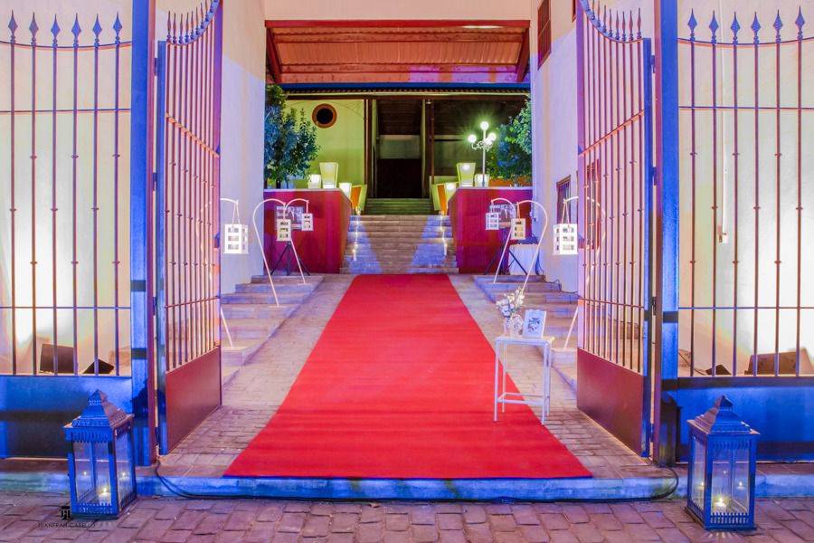 Entrada Patio Naranjos