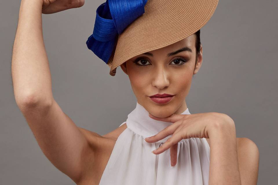 Sombrero invitada beige
