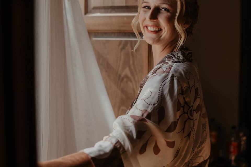 Maquillaje y peinado