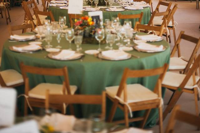 Banquete bajo la carpa