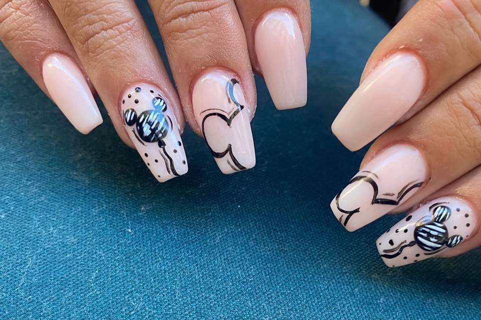 Flamingo Beauty and Nails bar