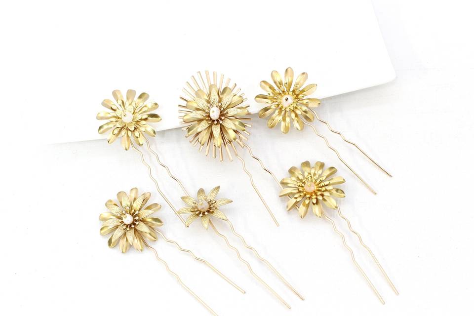 Horquilla flor doradas