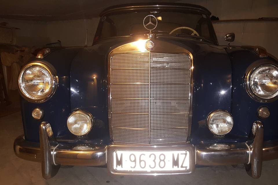 Mercedes 220 s