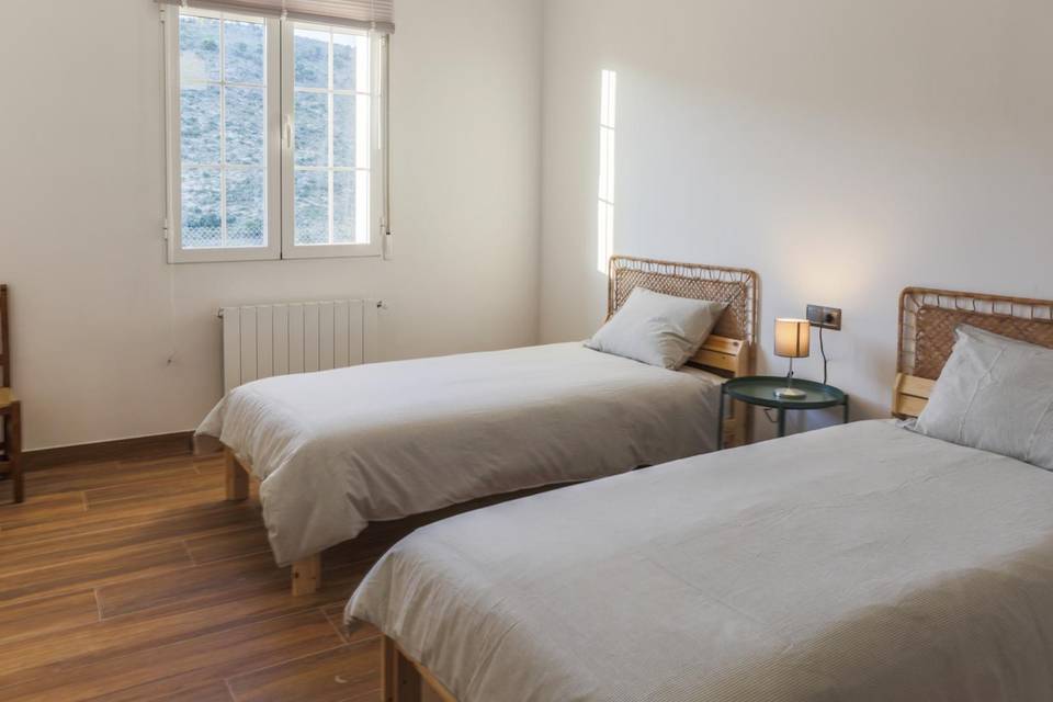 Dormitorio secundario x3