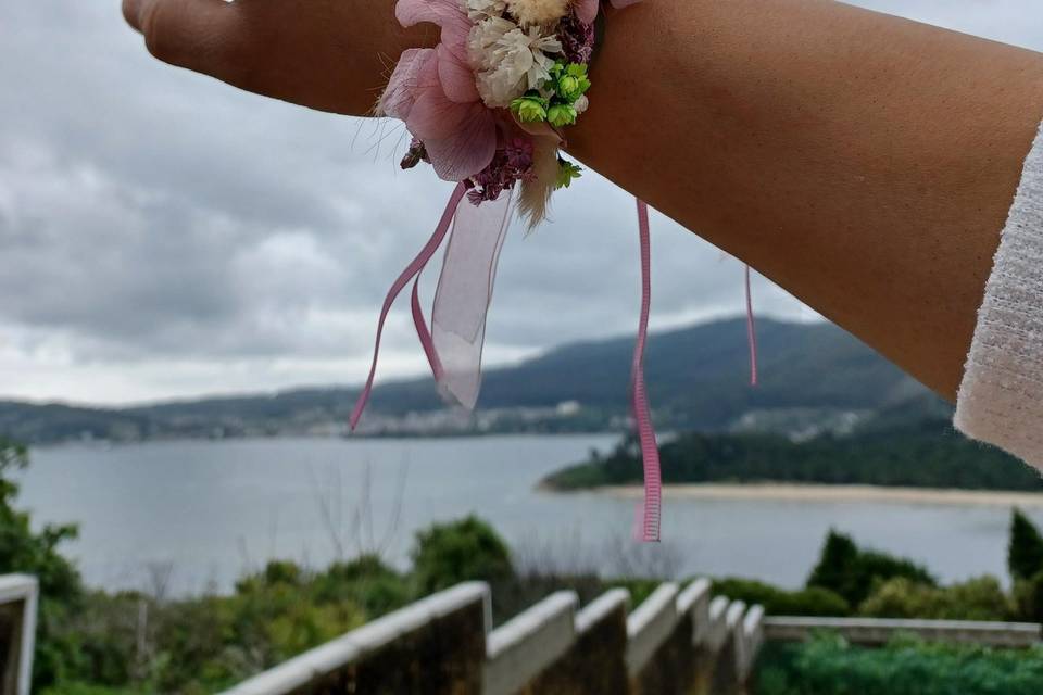 Pulsera de flor seca