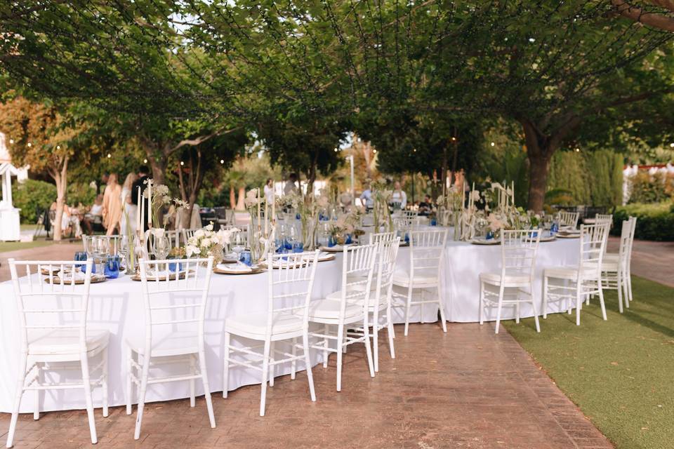 Mesas en jardin