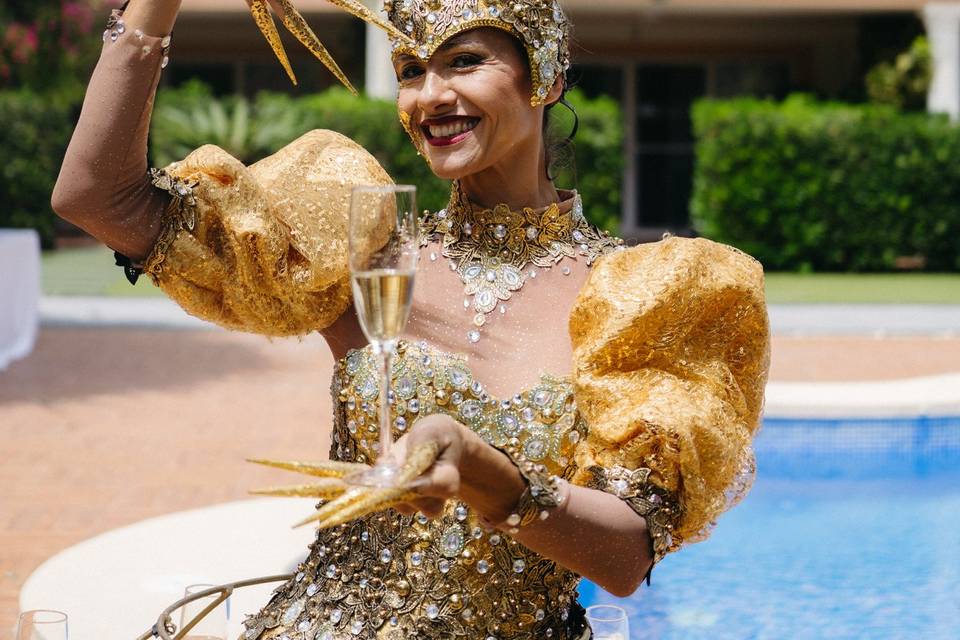 CAVA LADY