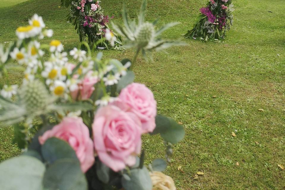 Arco floral ceremonia