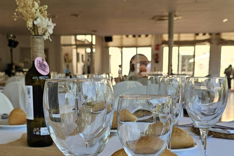 Mesa invitados