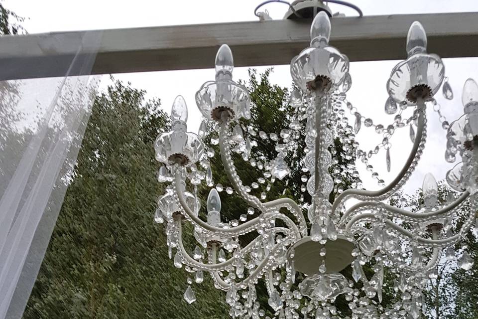 Ceremonia chandelier