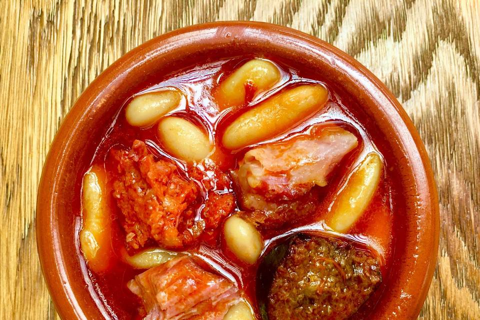 Cazuelitas de fabada asturiana