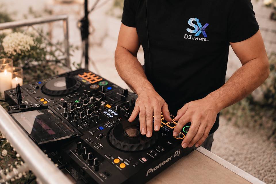 Dj